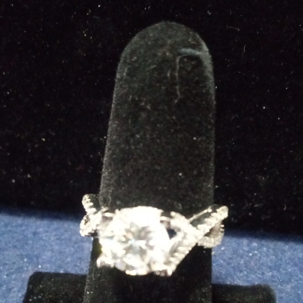 Elegant Sterling Silver Women's Engagement Set. Moissanite Stones. Size 7